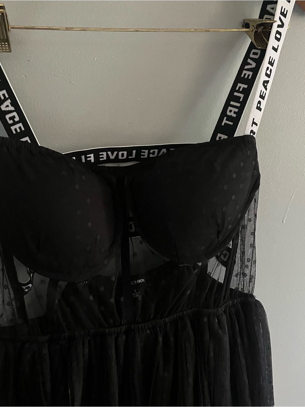 Dress - Picture 4 of 10